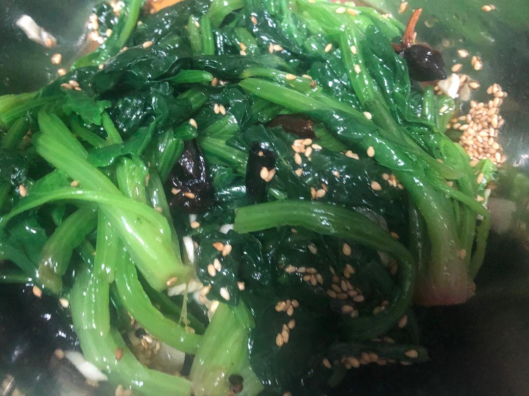 凉拌菠菜的做法