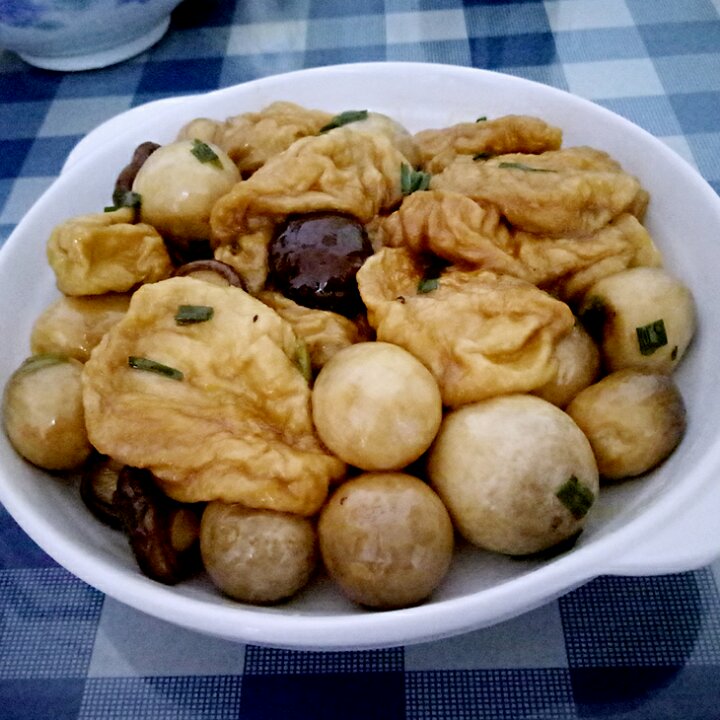 双菇炒面筋
