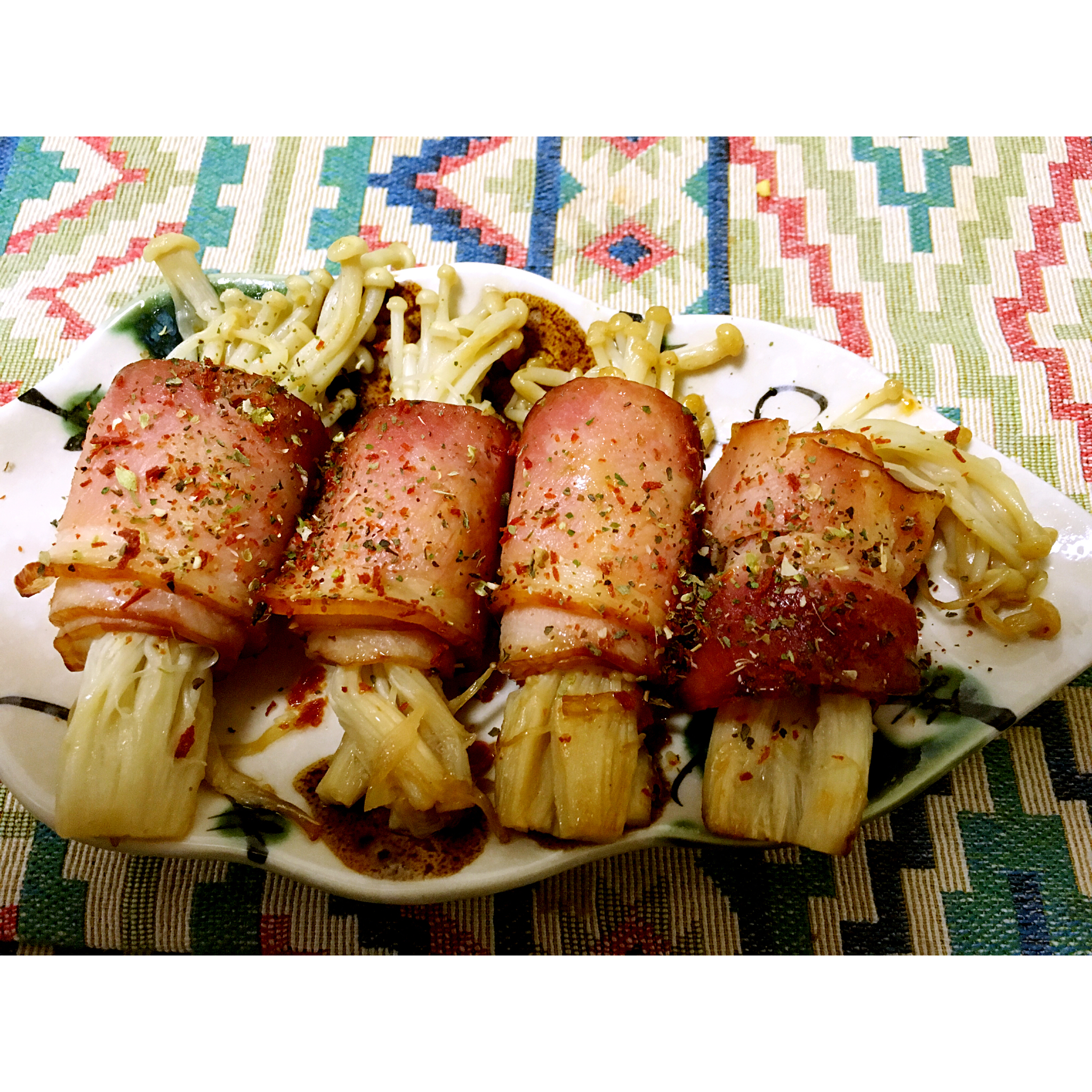 香煎培根金针菇卷