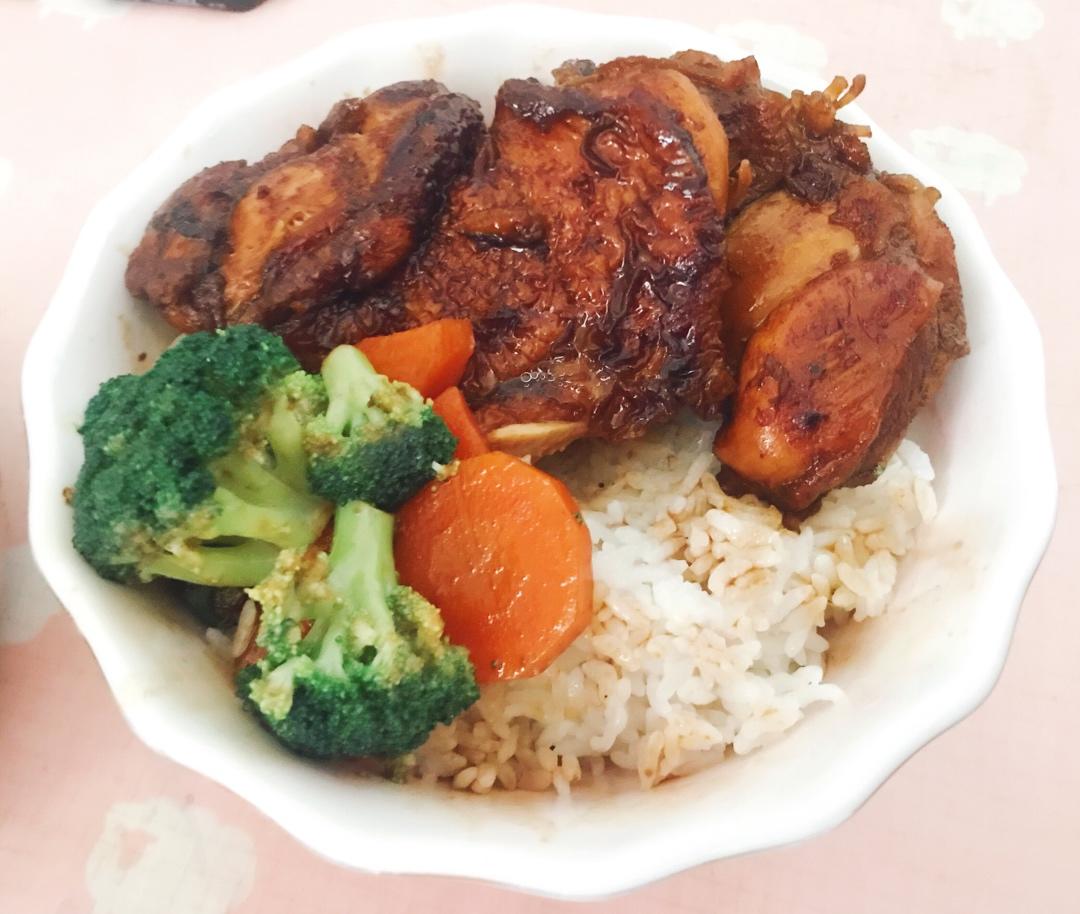 照烧鸡腿饭