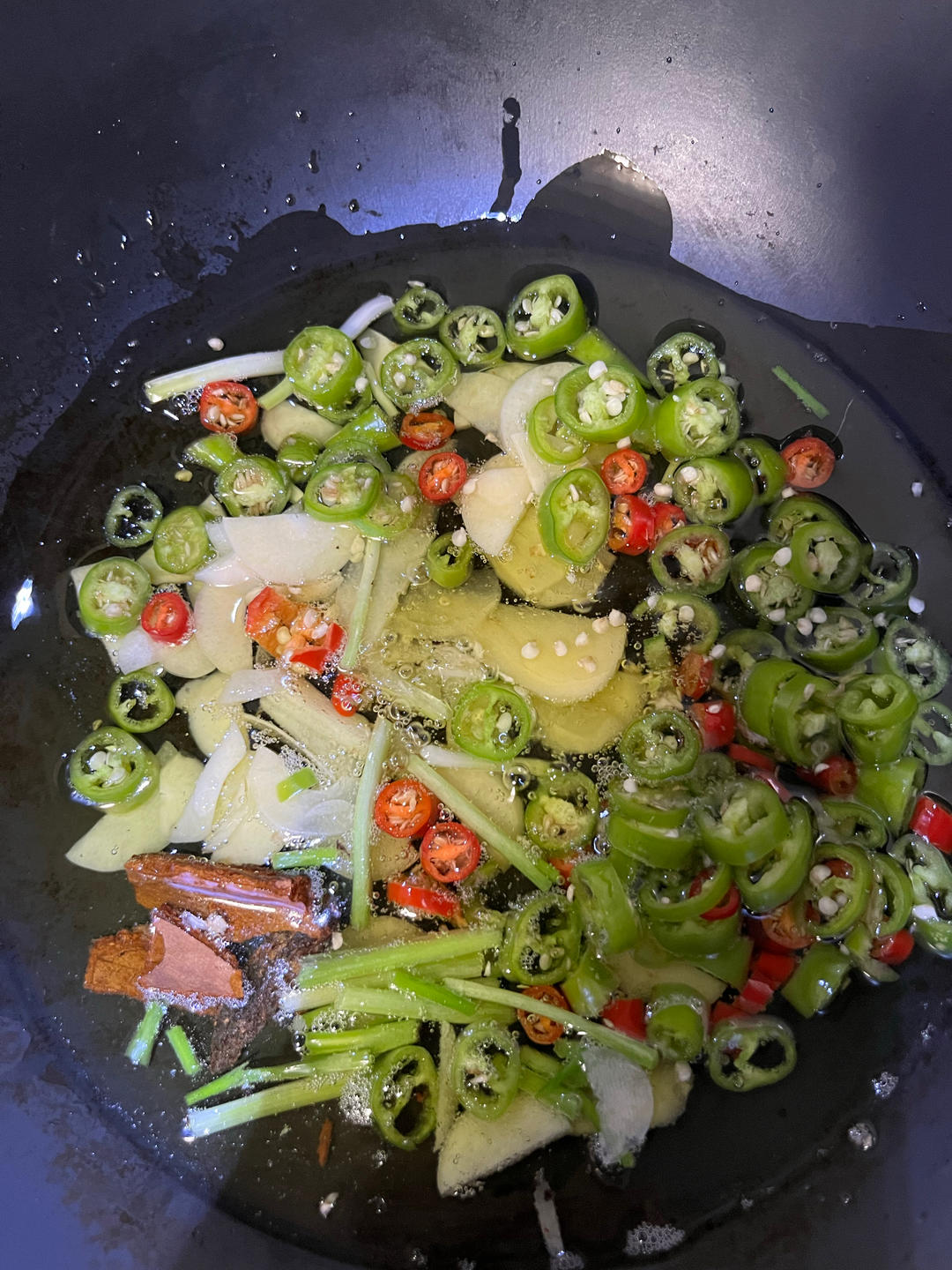 超级简单入味的香辣螺蛳