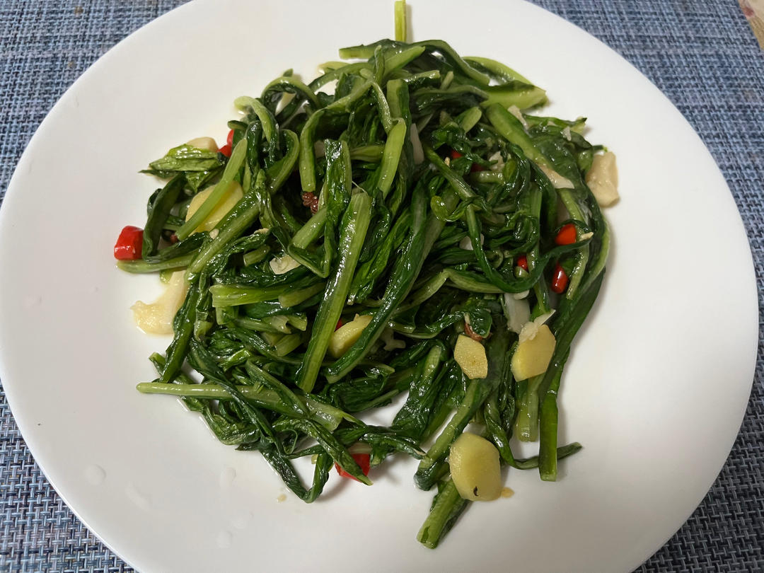 清炒油麦菜