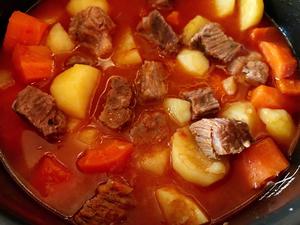 不加一滴水超美味的番茄土豆炖牛肉（懒人菜）的做法 步骤13