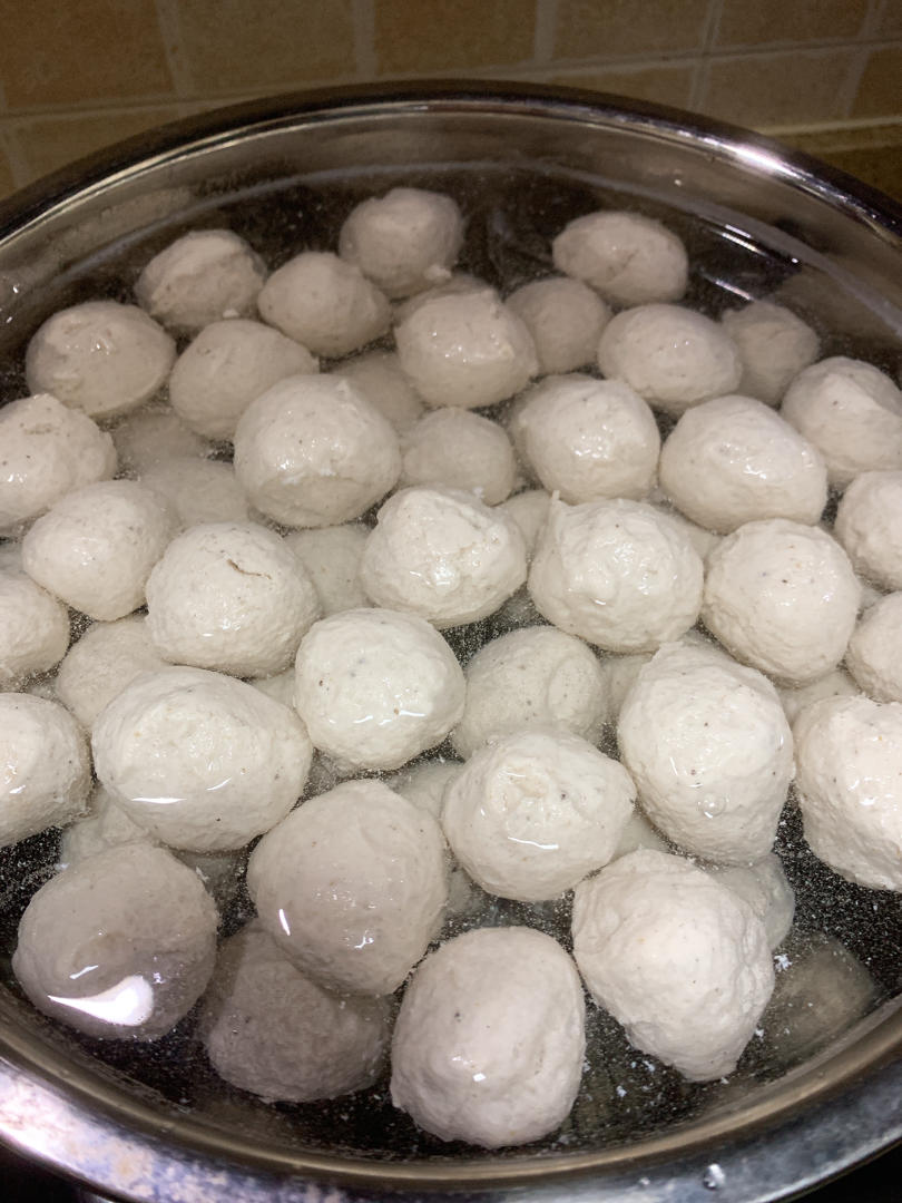 会跳舞的鸡肉丸子
