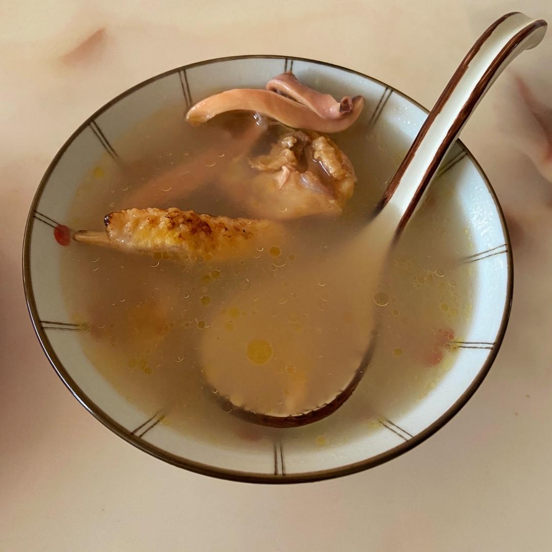 墨鱼炖鸡