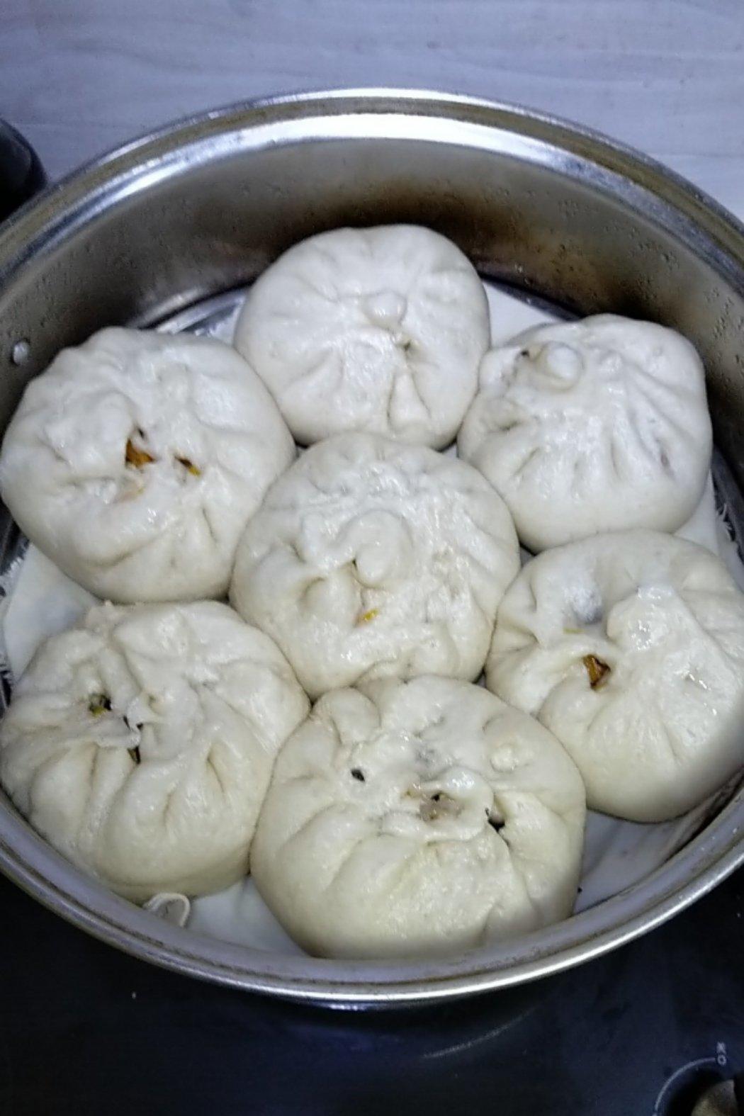 胡萝卜木耳鸡蛋素包子