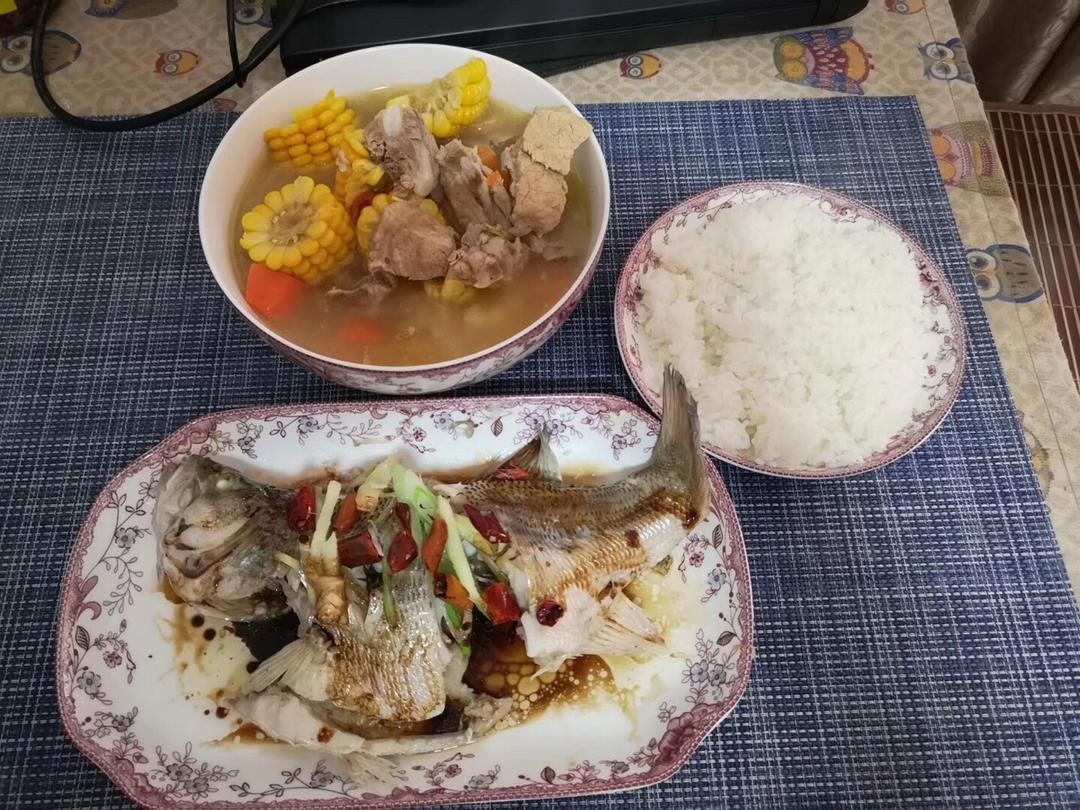 清蒸鲈鱼