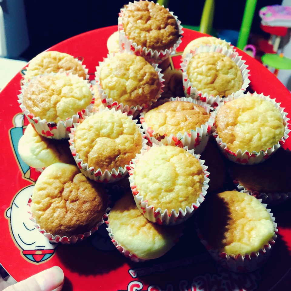 豆豆/ka做的奶香迷你蛋糕仔