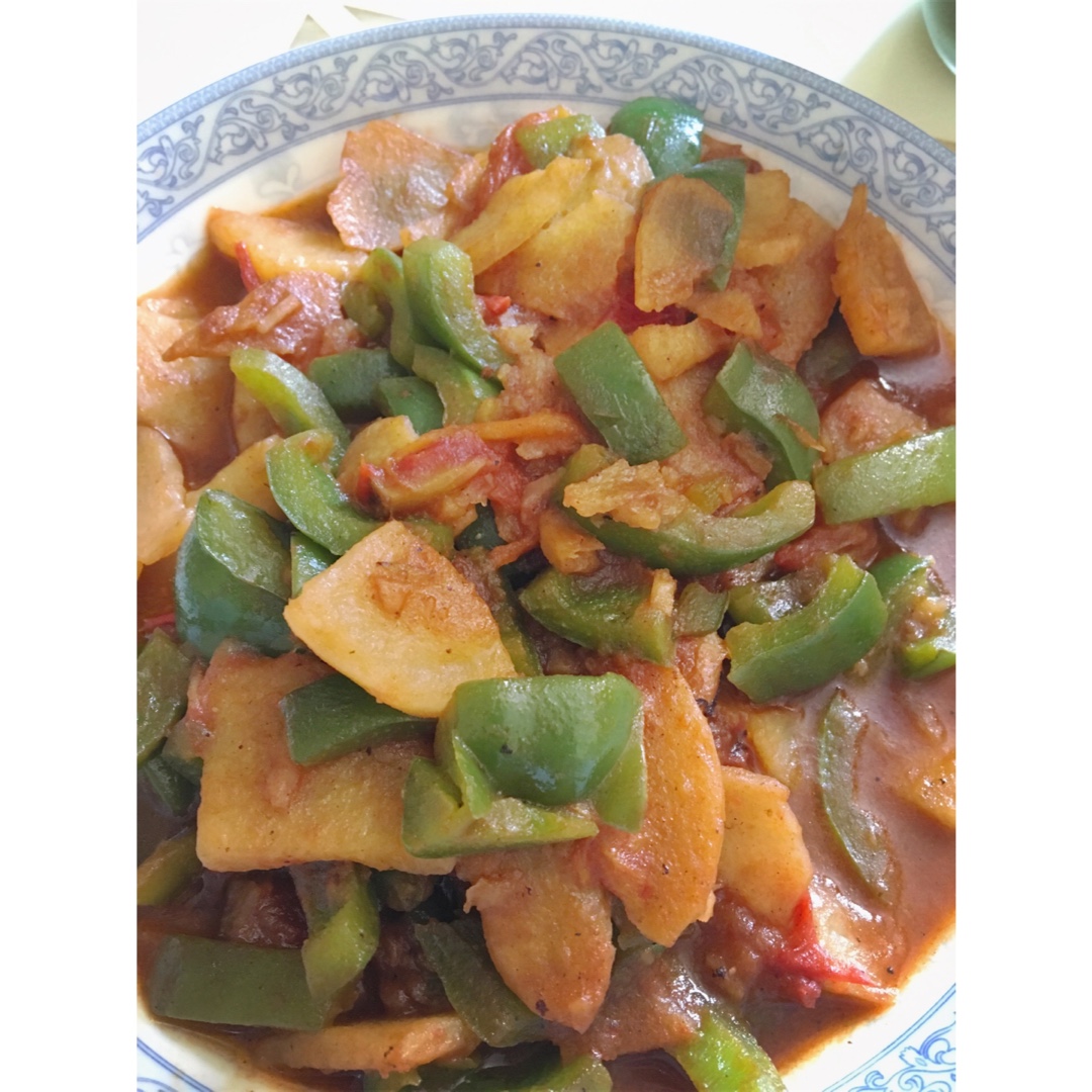 青椒番茄土豆片