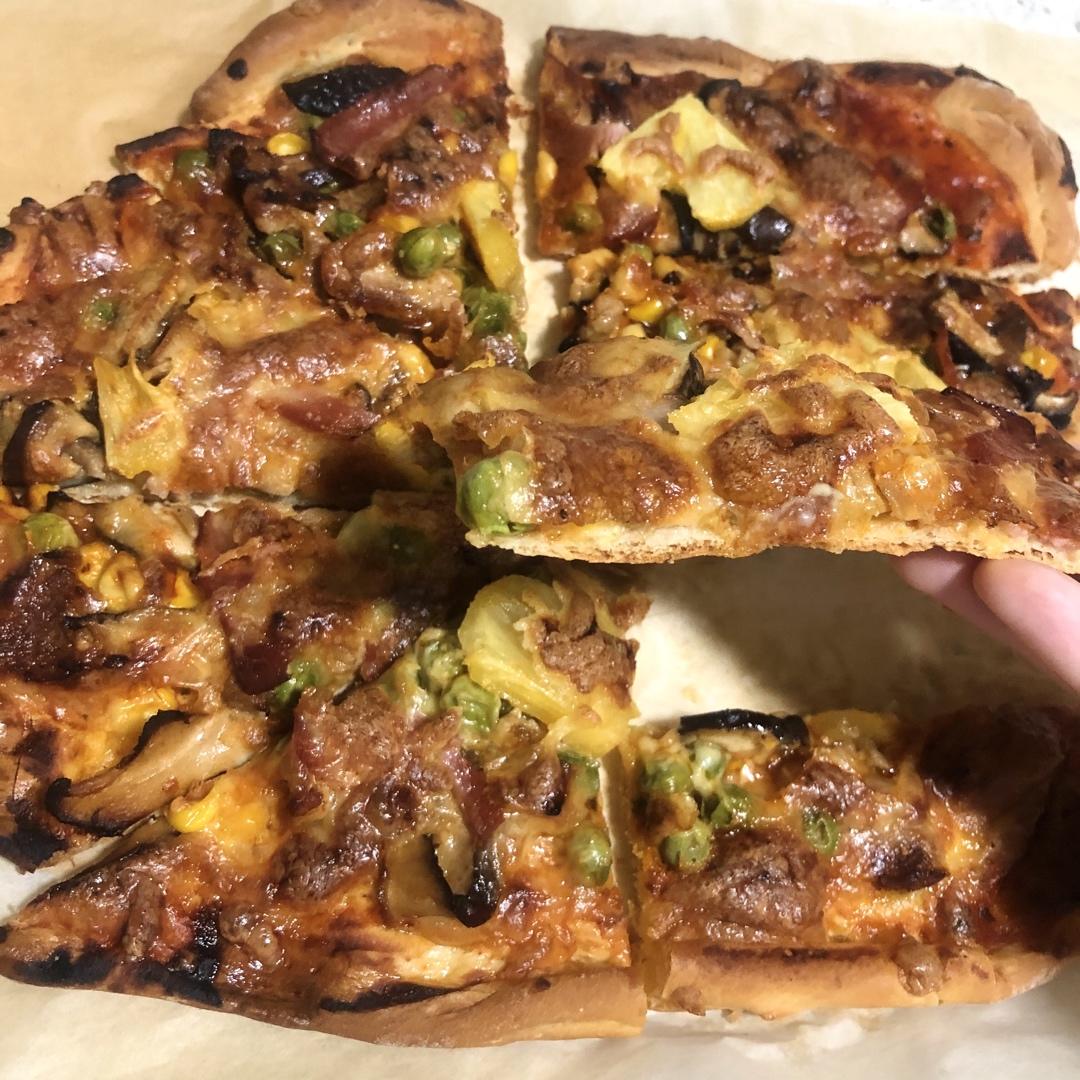 薄底鲜虾培根披萨