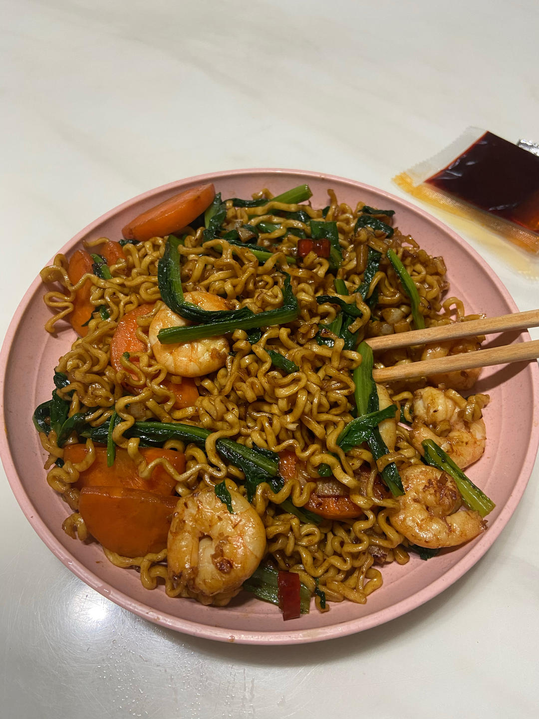 虾仁炒面