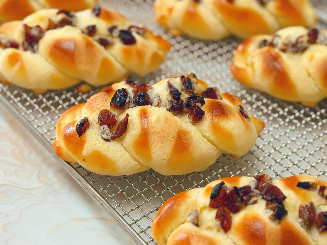 开心果醇奶手撕小吐司