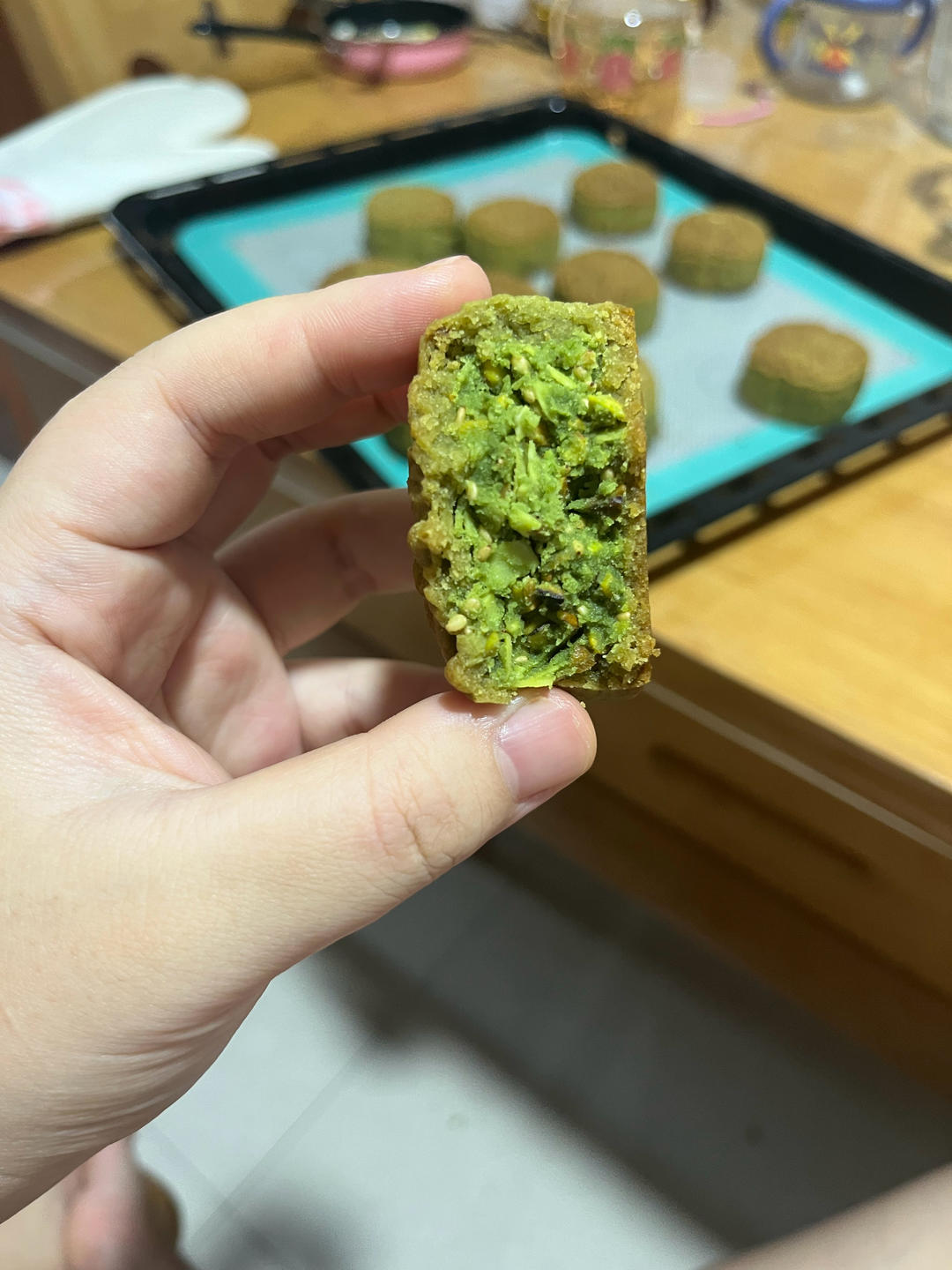 今年很火的 开心果脆皮月饼 果然不负所望 排名NO.1