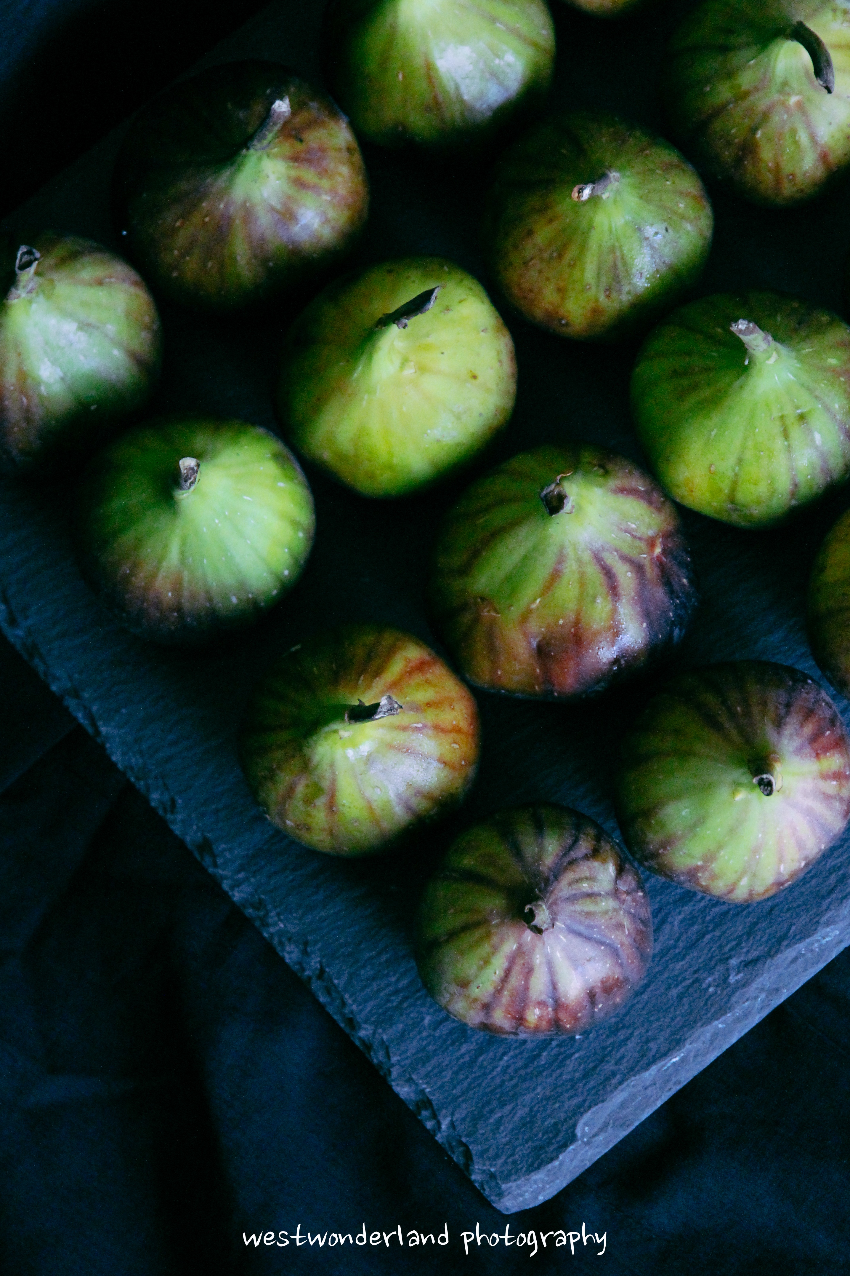 热烤无花果佐红酒肉桂糖蜜（可作牛排配菜）