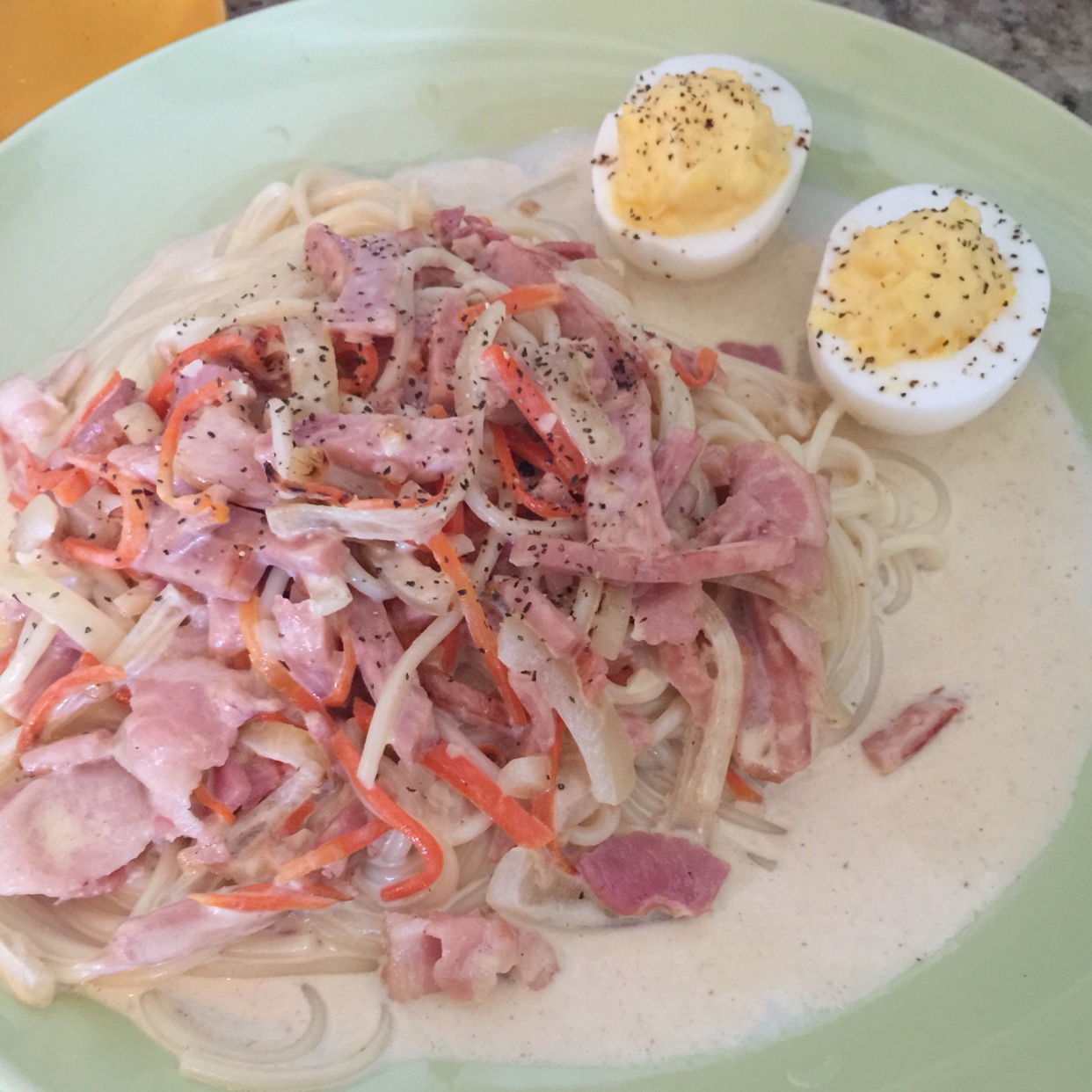 奶油培根意大利面