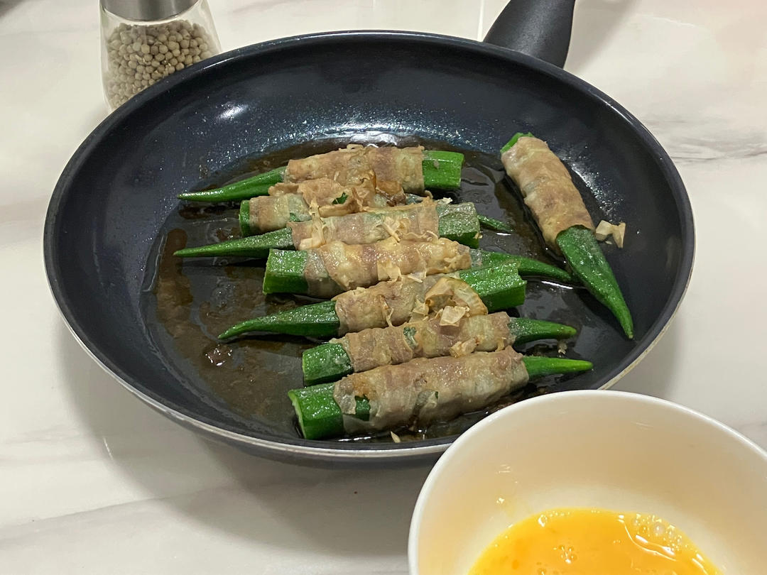 秋葵牛肉卷