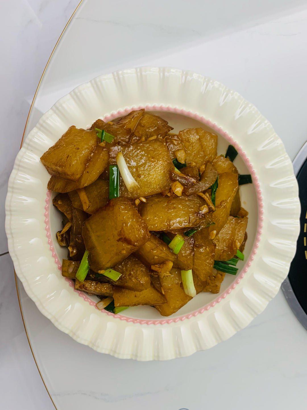 红烧冬瓜最完美做法，不加一滴水，瞬间秒杀红烧肉