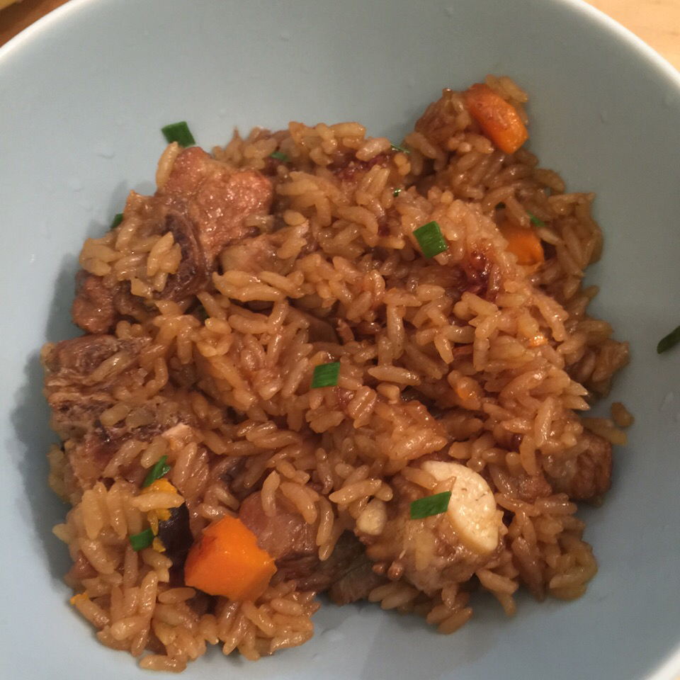 喷香排骨焖饭（爆好吃）
