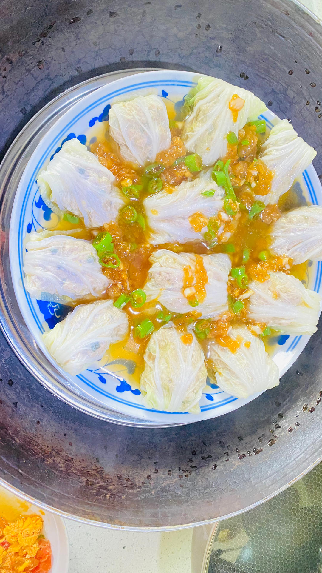 年夜饭家宴聚会必备的一道菜丨白菜肉沫卷