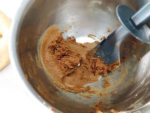 【樉樉的小厨房】热辣辣大满足 口感浓郁丰富的红糖核桃肉桂卷 小美版的做法 步骤15