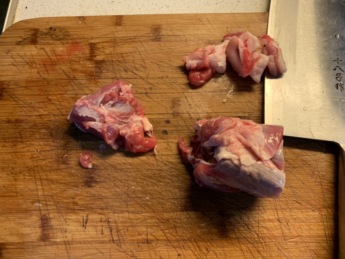 舌尖自贡红烧牛肉面的做法 步骤1