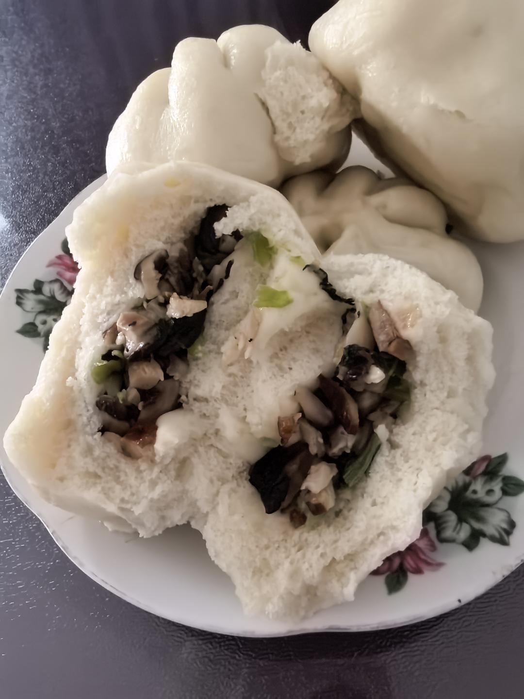 秒杀绿杨邨的香菇菜包