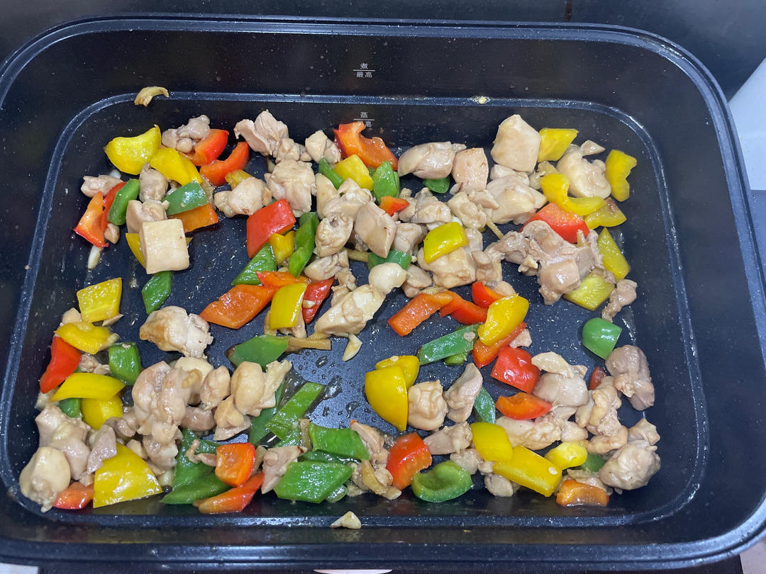 蚝油彩椒鸡丁