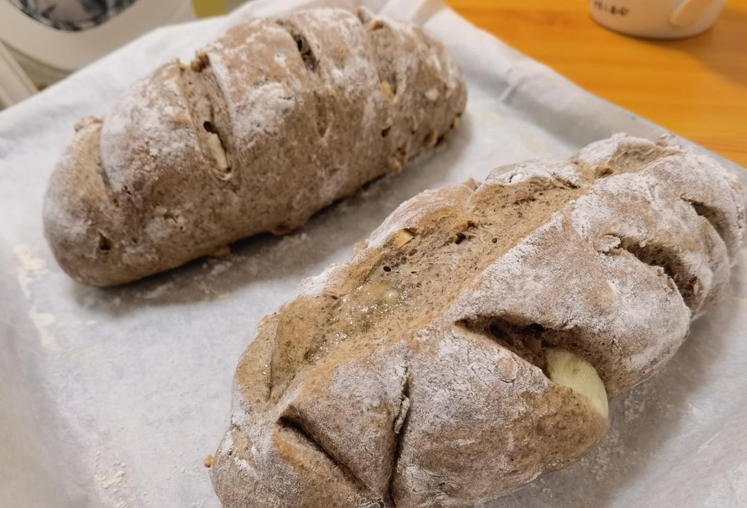 健康无糖无油 奶酪爆浆坚果全麦面包（冷藏发酵）的做法