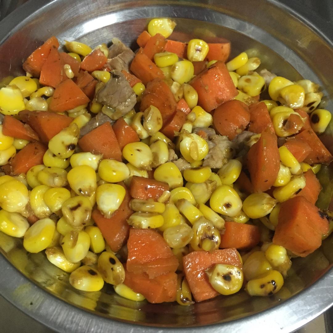 胡萝卜玉米炒黄瓜