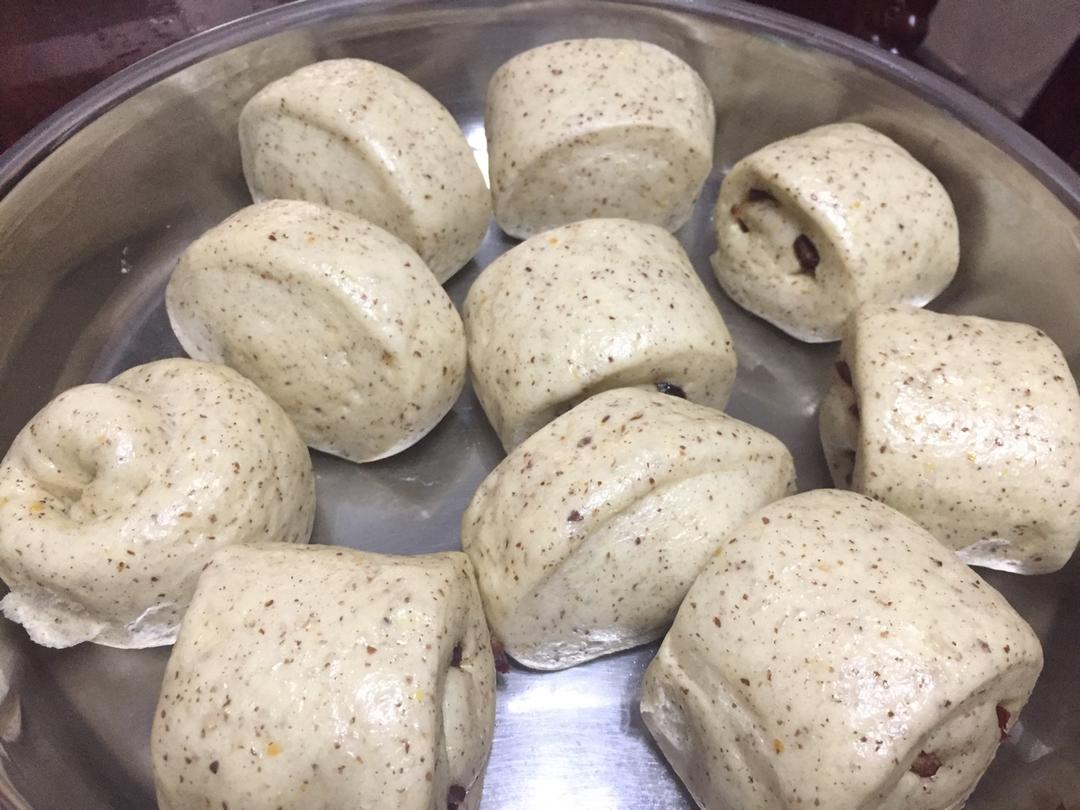 老面亚麻籽馒头