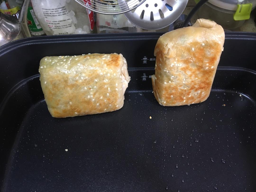 吹弹可破的韭菜盒子