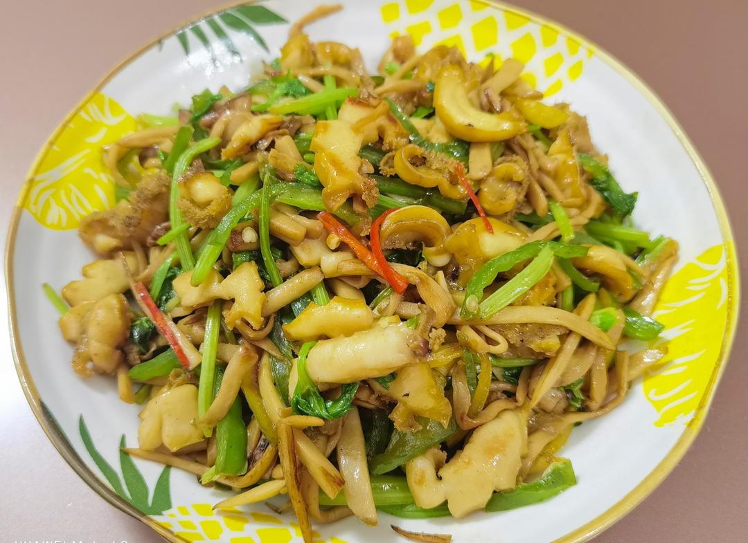 鲍鱼炒杏鲍菇