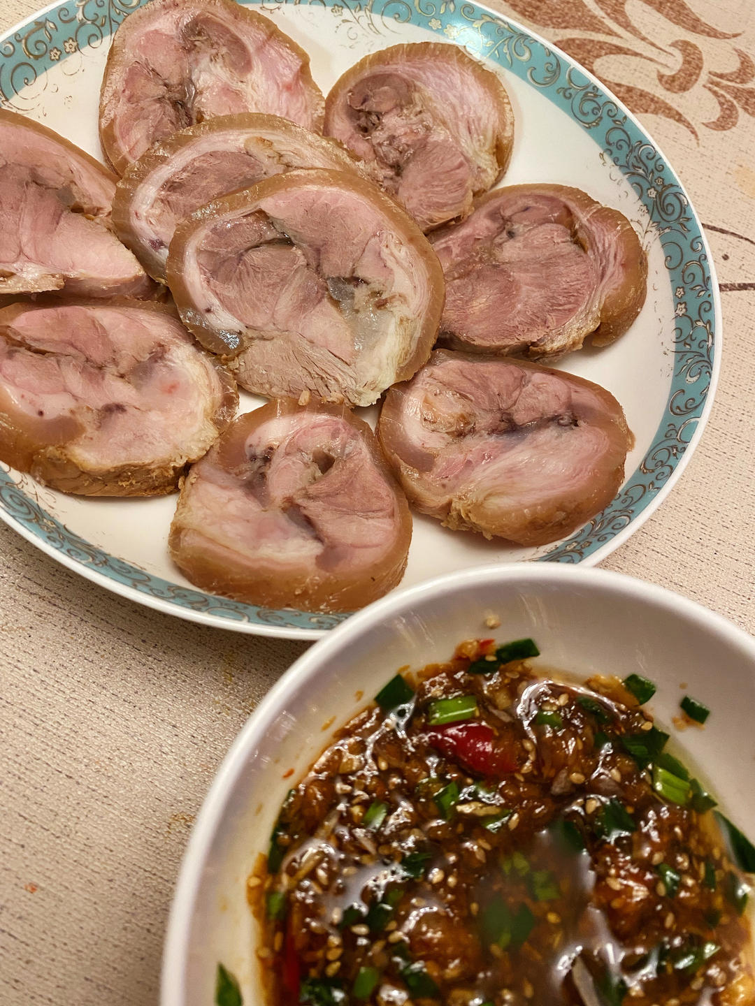 酱肘子（后去骨法）
