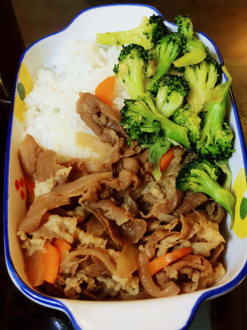 肥牛饭