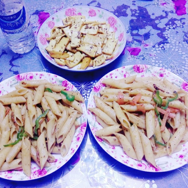 番茄牛肉意大利通心粉