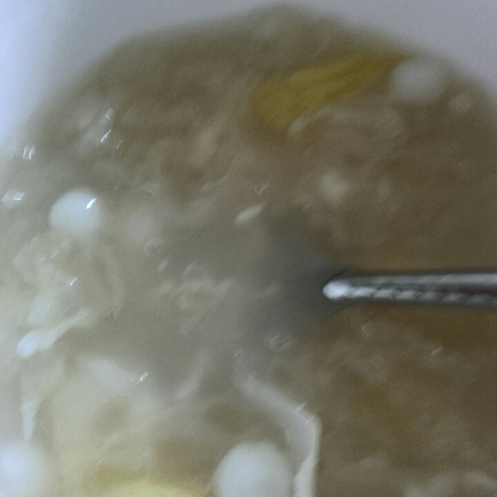 冰糖银耳红枣汤