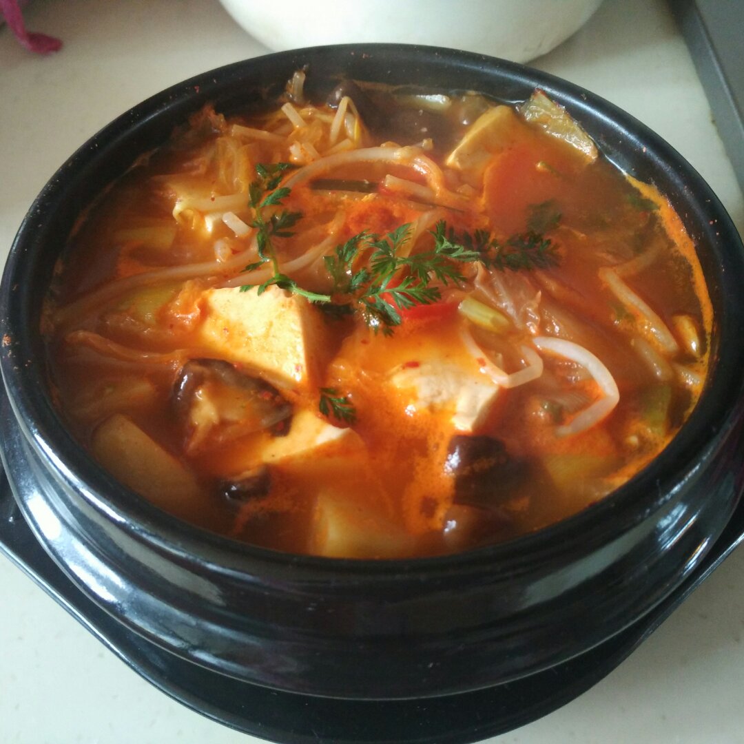 韩式泡菜汤--辣白菜汤