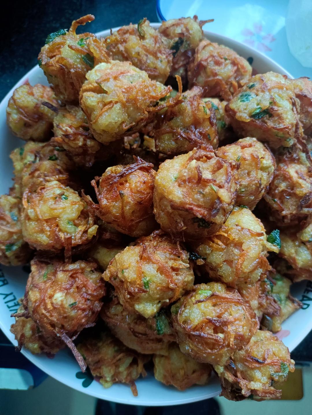 自制胡萝卜丝糯米丸子