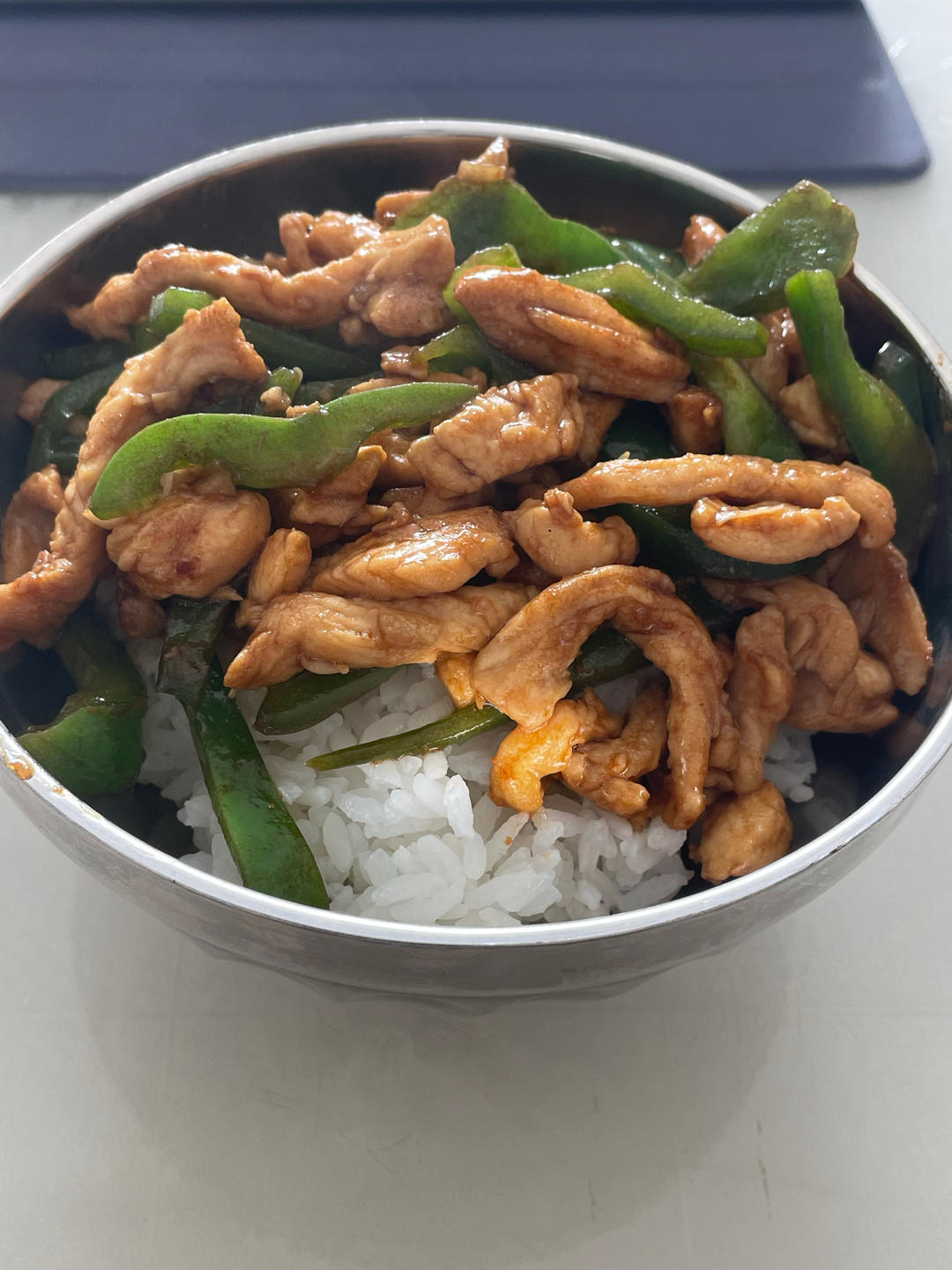 巨好吃的青椒炒鸡胸肉丝，超下饭