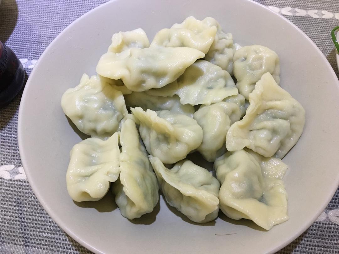 手工揉面三分钟，又韧又薄又好包的饺子皮