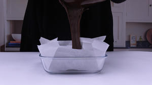 【视频】核桃巧克力布朗尼 | 下午茶首选的做法 步骤10