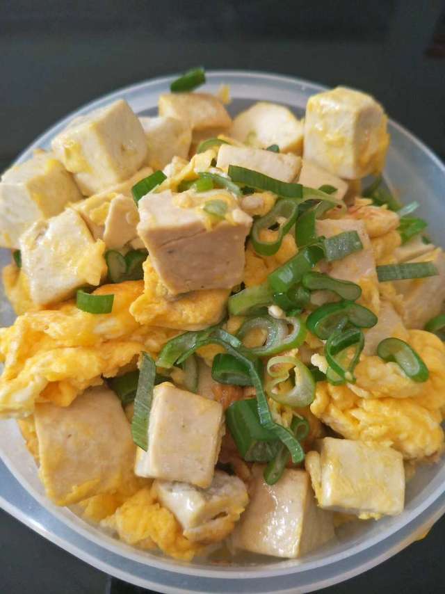 蛋包豆腐丁