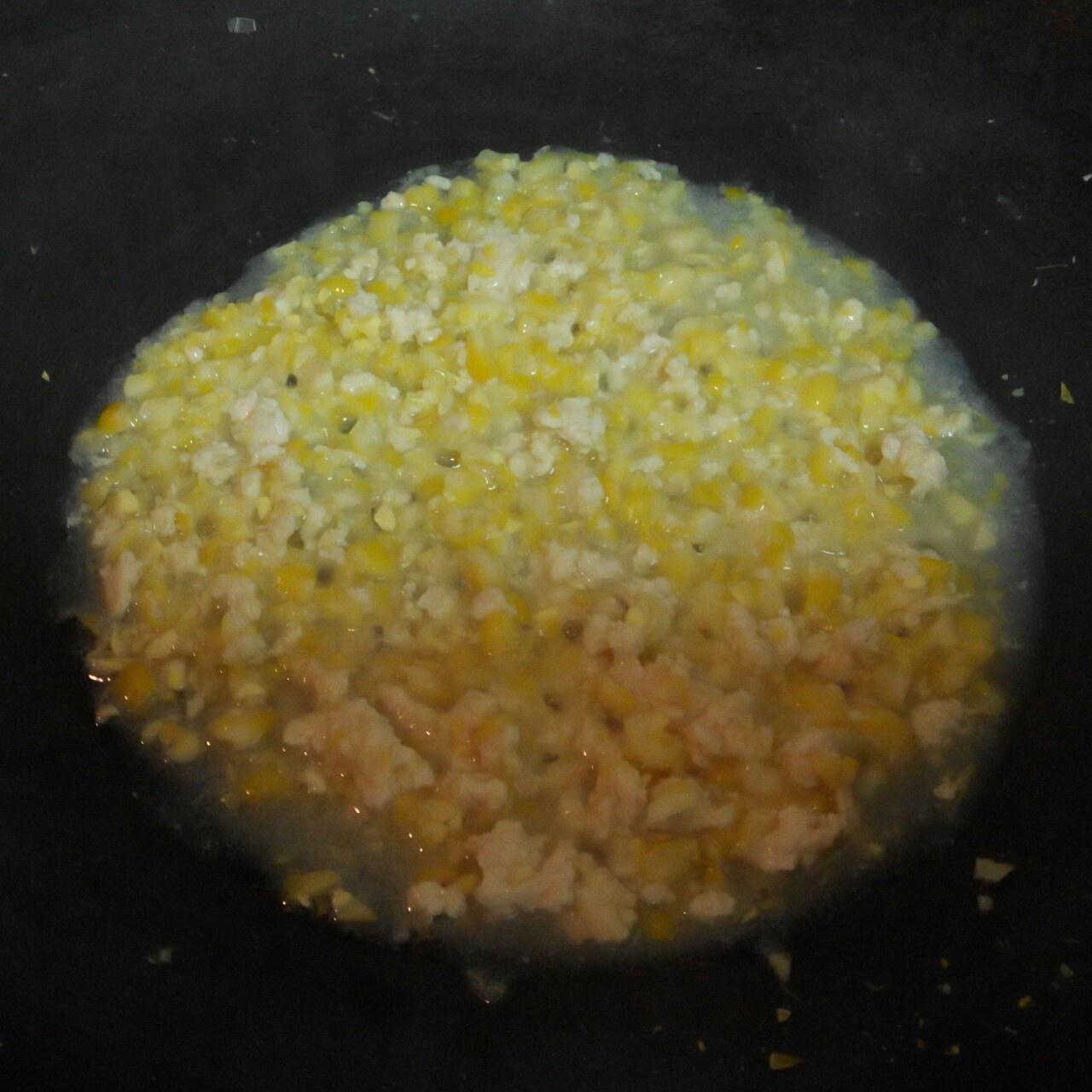 鸡蓉玉米羹的做法 步骤2