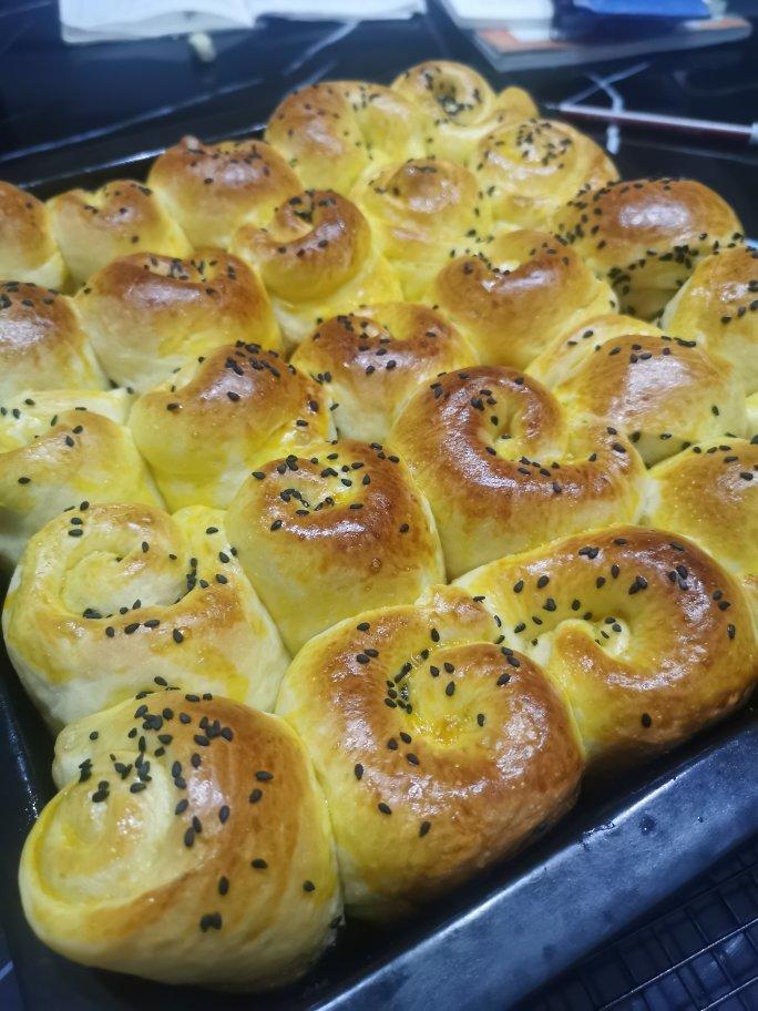 脆底蜂蜜小面包