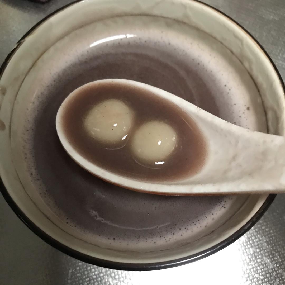 红豆糯米小丸子小汤圆——如何在5分钟内搓好一盘小丸子