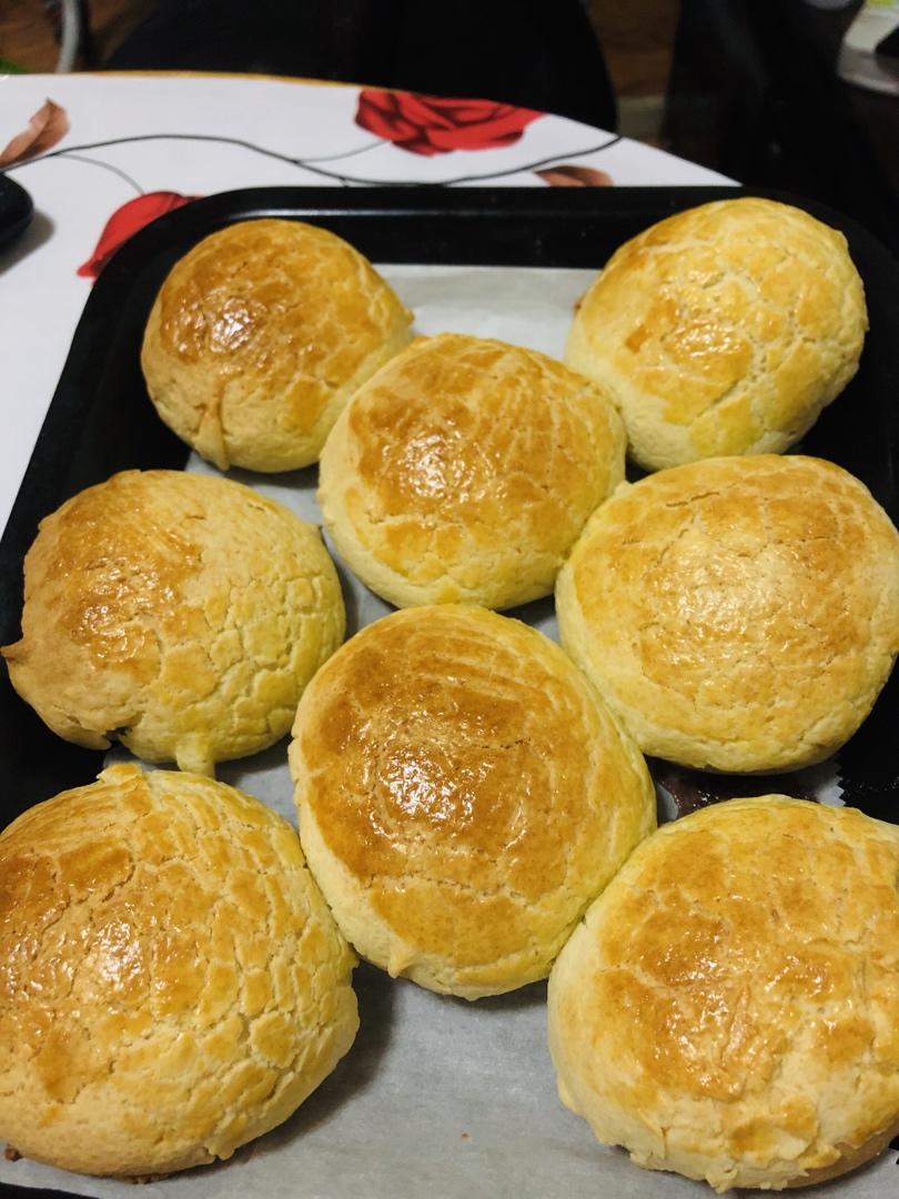 好吃到极致经典脆皮菠萝包