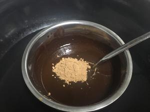自制黑巧克力（从原材料做起的）的做法 步骤4