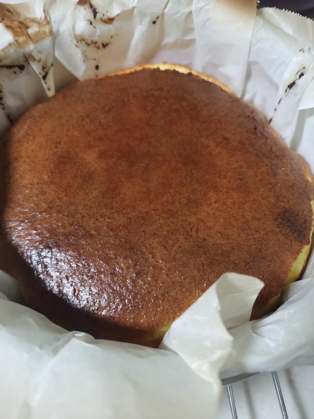 巴斯克式烤芝士蛋糕[超简单][搬运]