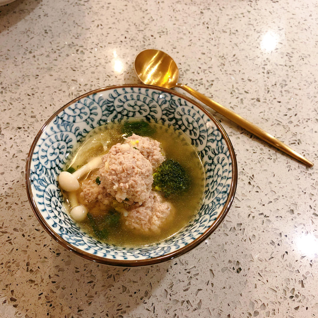 鲜到掉眉毛的时蔬丸子汤🔥丸子Q弹汤汁鲜美