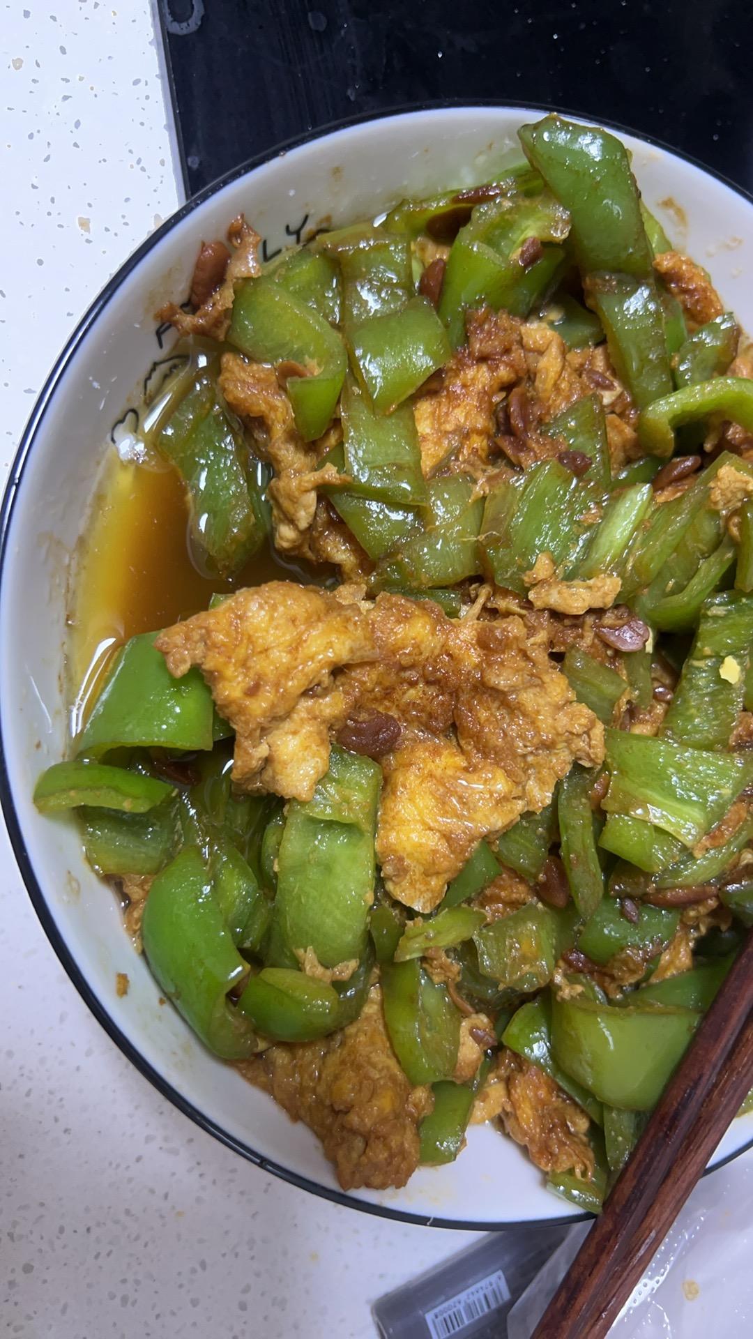 “东北yyds鸡蛋酱”太费米饭了！3步搞定超简单！